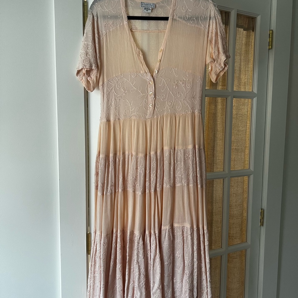 Starina Button Up Blush Lace Dress